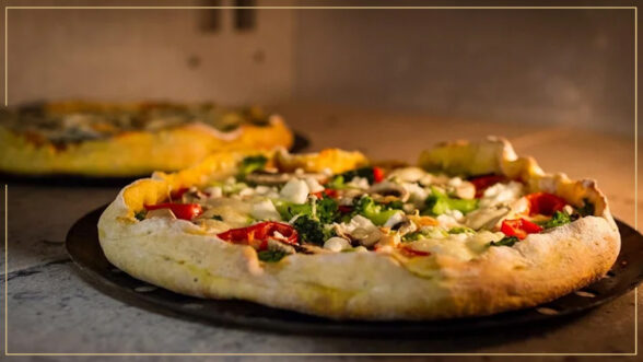 Image of a pizza from Speedy Eats